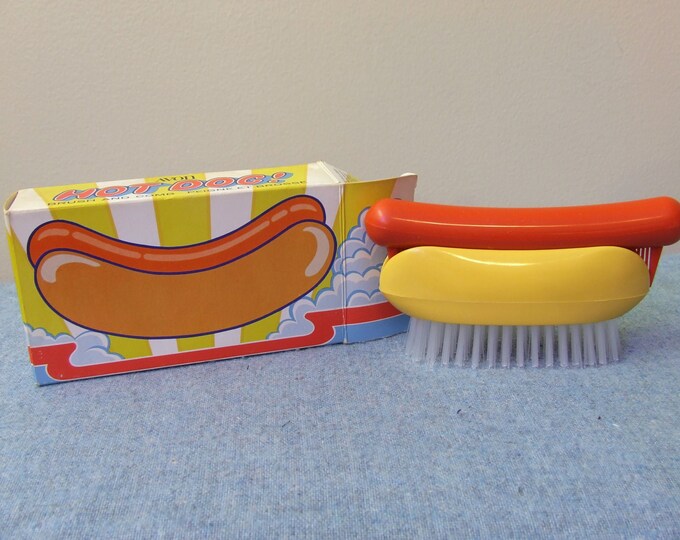 1970s Avon Hot Dog Brush and Comb Set Rare Retro Collectible NEW With