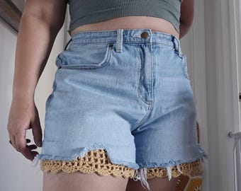 Cut off shorts upcycled with crochet size 14