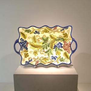 Italian Majolica Serving Tray – Hand Painted Ceramic Platter with Handles, Grape Vine and Leaf Design, Vintage Home Décor
