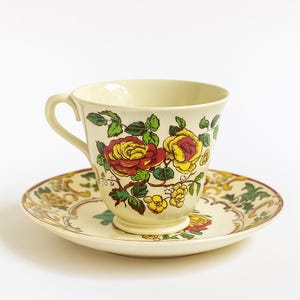 Antique Wedgwood Camelia Tea Cup & Saucer Set: English Bone China, 1924