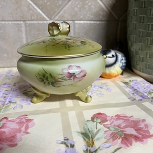 Vintage Nippon Hand Painted Powder Dish: Pink Roses Vanity Container
