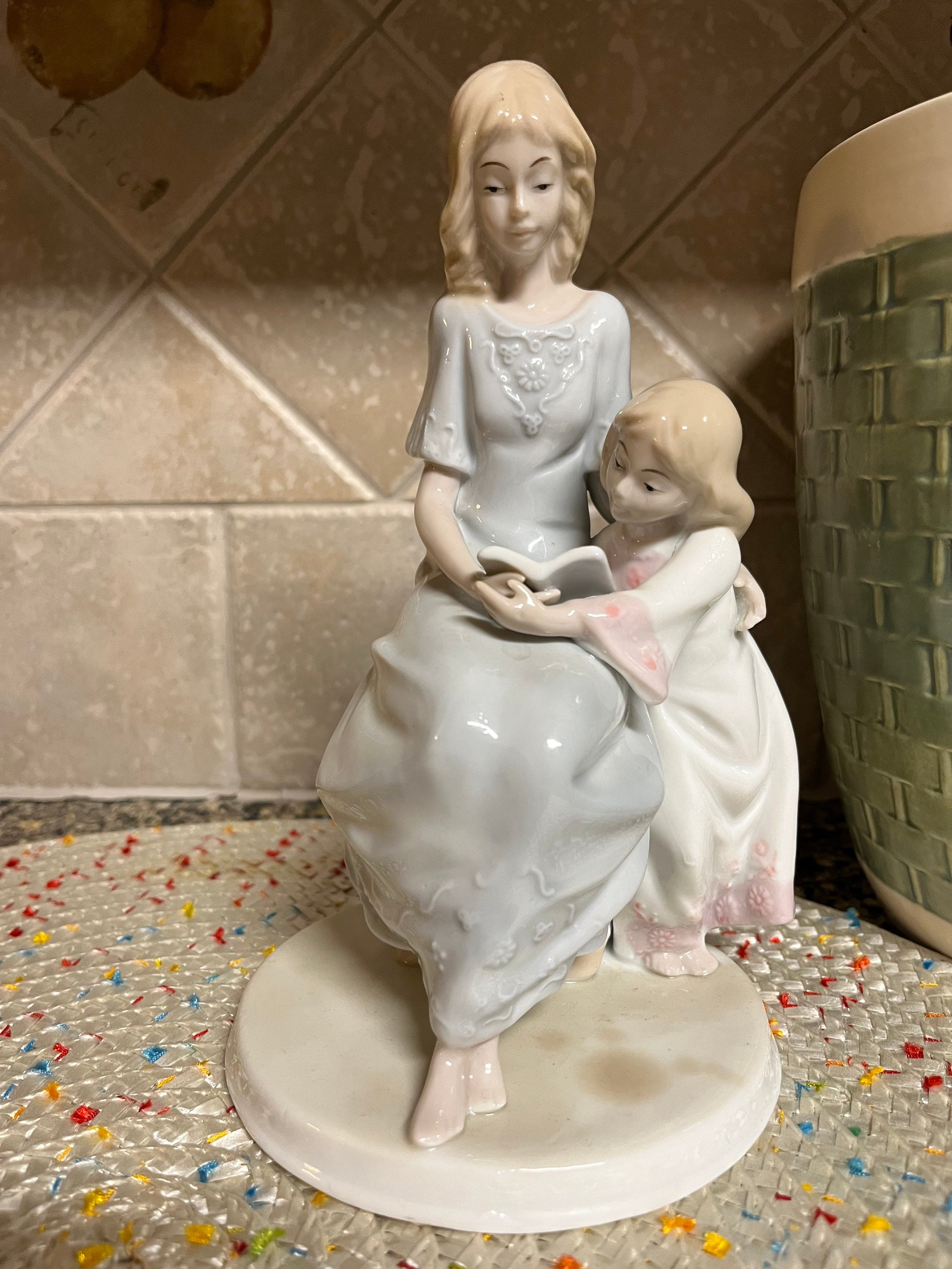 Gifts for Mom from Daughter - Candle Holder Statue W/Flickering LED -  Birthday Gift for Daughters, Mothers Day, Moms Gift Ideas, Unique Bday