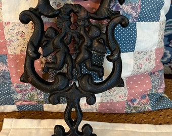 Vintage Wilton Cast Iron Trivet Cherubs Trivet Decorative Trivet Usable Trivet Wedding Gift Housewarming Gift Friendship Gift Birthday Gift