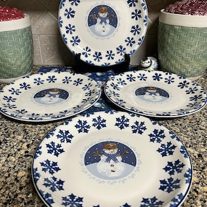 Vintage Tienshan Cameo Snowman Dinner Plate Set 4 Pieces Christmas Dinnerware Snowman Plate Housewarming Gift