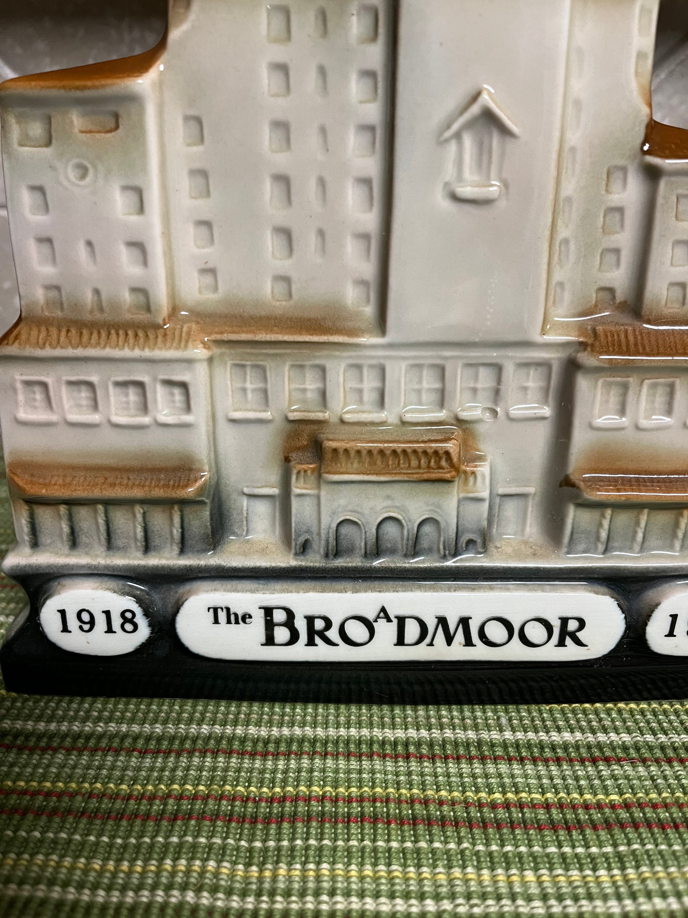 Rare Vintage Jim Beam Whiskey Decanter The Broadmoor, 44 OFF