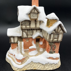 David Winter Ebenezer Scrooge&#39;s Counting House Figurine - 1987 Christmas Special