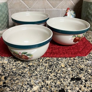 Vintage Pearl China Apple Stoneware Bowl Set - 3 Piece Mixing Serving Bowls