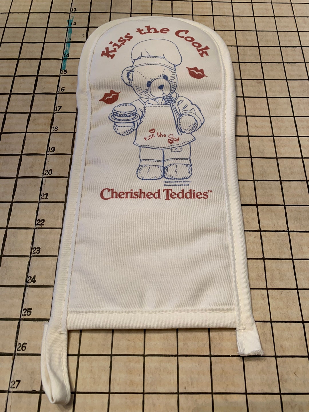 Vintage Cherished Teddies Oven Mitt Kiss the Cook Vintage Oven Mitt