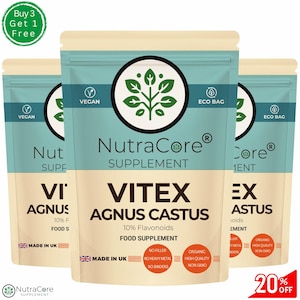 Può includere: Tre bustine di integratore NutraCore Vitex Agnus Castus. Le bustine sono azzurre e beige con la scritta "VITEX AGNUS CASTUS" e "10% Flavonoidi". L'immagine include anche le scritte "Vegan", "Eco Bag" e "Made in UK".