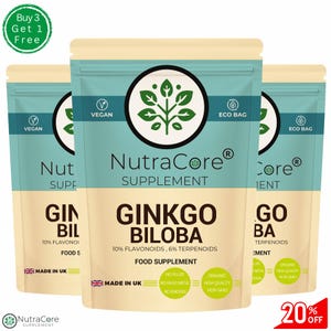 Puede incluir: Tres bolsas marrones con etiquetas verdes y blancas. Las etiquetas tienen el texto "NutraCore Supplement" y "Ginkgo Biloba" con el texto "10% Flavonoides, 6% Terpenoides" y "Complemento alimenticio". Las bolsas están etiquetadas como "Vegan" y "Eco Bag".