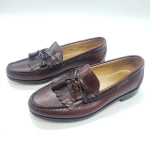 ALLEN EDMONDS Stoughton Size 9 and a half D Kiltie Fringe Loafer