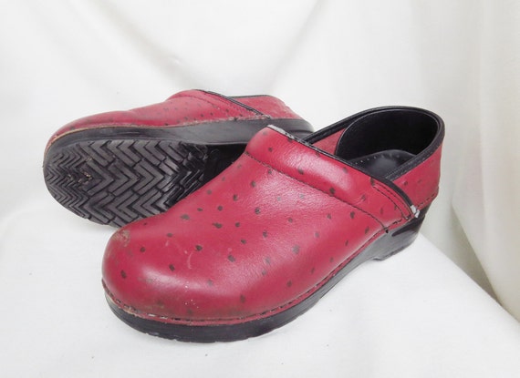 polka dot dansko clogs