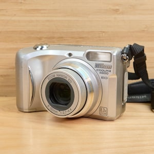 Vintage Nikon Coolpix 4800 ED 4MP Digital Camera, with 8.3X Optical Zoom, Made in Japan