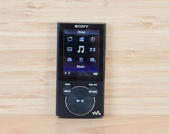 Iriver T10 MP3 Player Orange 1GB – Vintage Digital Music Player