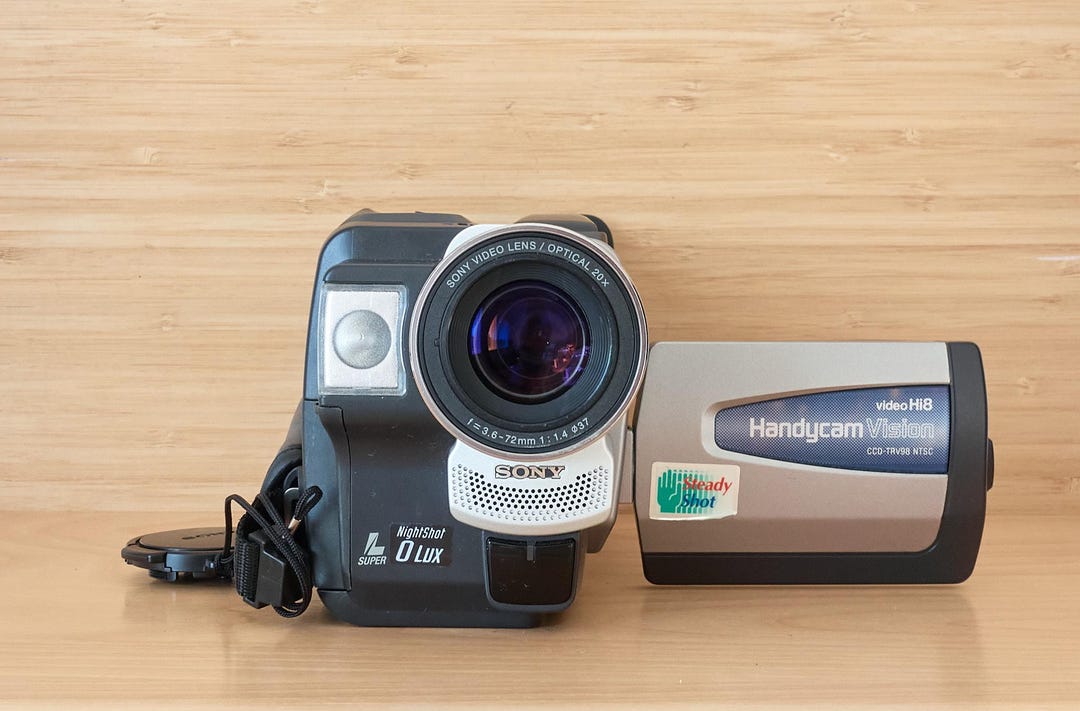 Sony Handycam Vision CCD-TRV98 Hi8 Video8 Camcorder Tested Made in