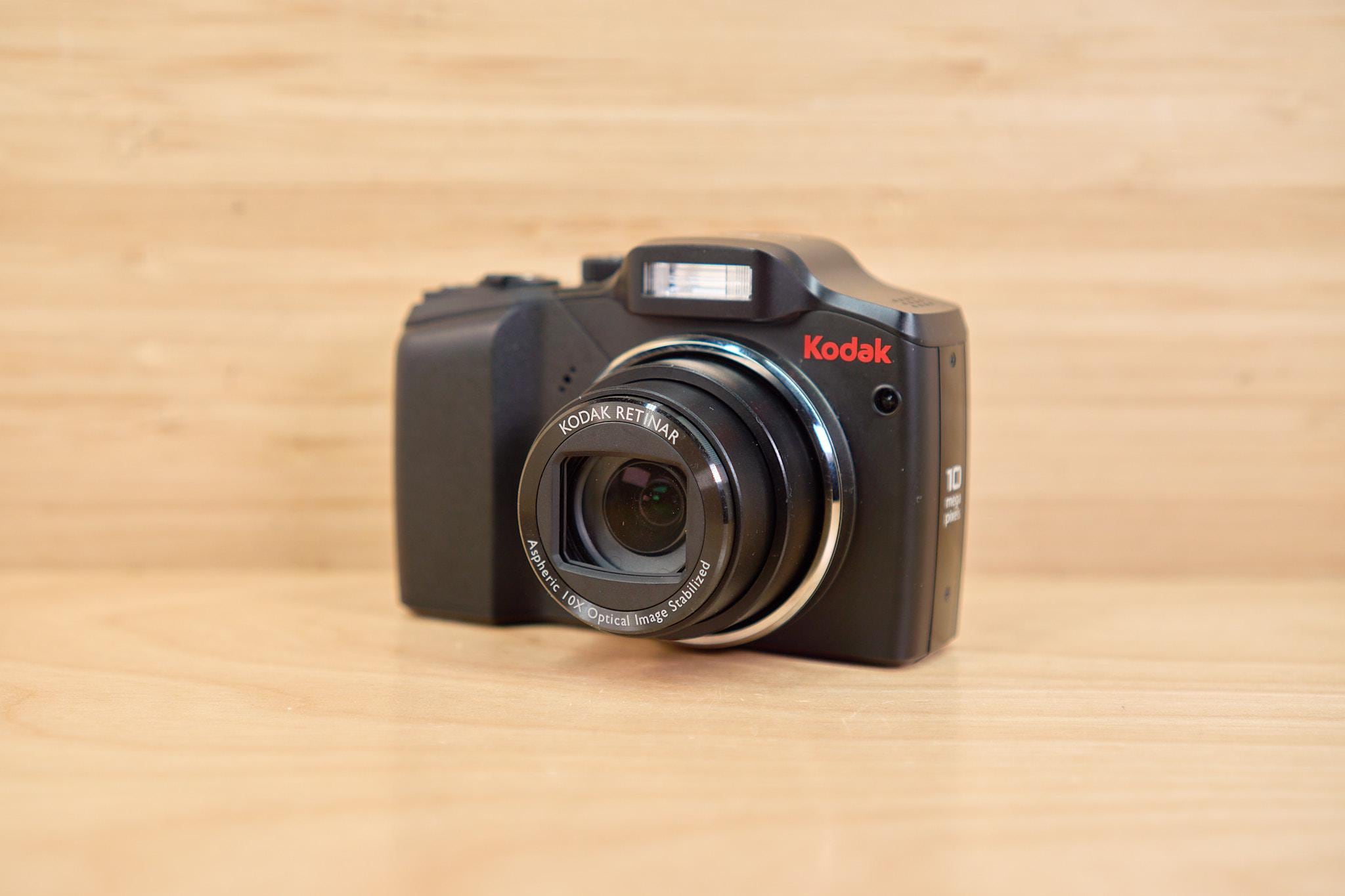 Kodak EasyShare Z915 10MP 10x Zoom Digital Camera Optical 15