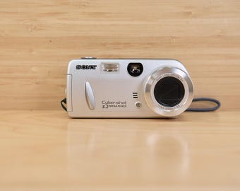 Panasonic Lumix DMC-FX55 Digital Camera 10.1MP Compact Point