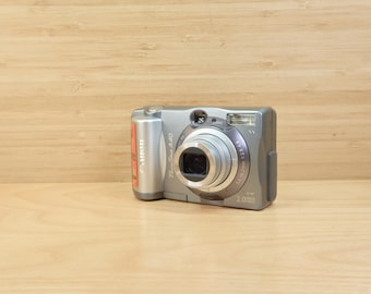 Canon Powershot A40 Digital Camera, 2.0 Mega Pixels, 3X Optical