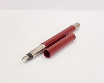 Penna stilografica Parker Vector USA / Rossa e acciaio inossidabile / Pennino medio / Vintage