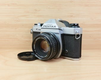 ペンタックス K1000 35 mm 一眼レフフィルムカメラ（50 mm f2 レンズ