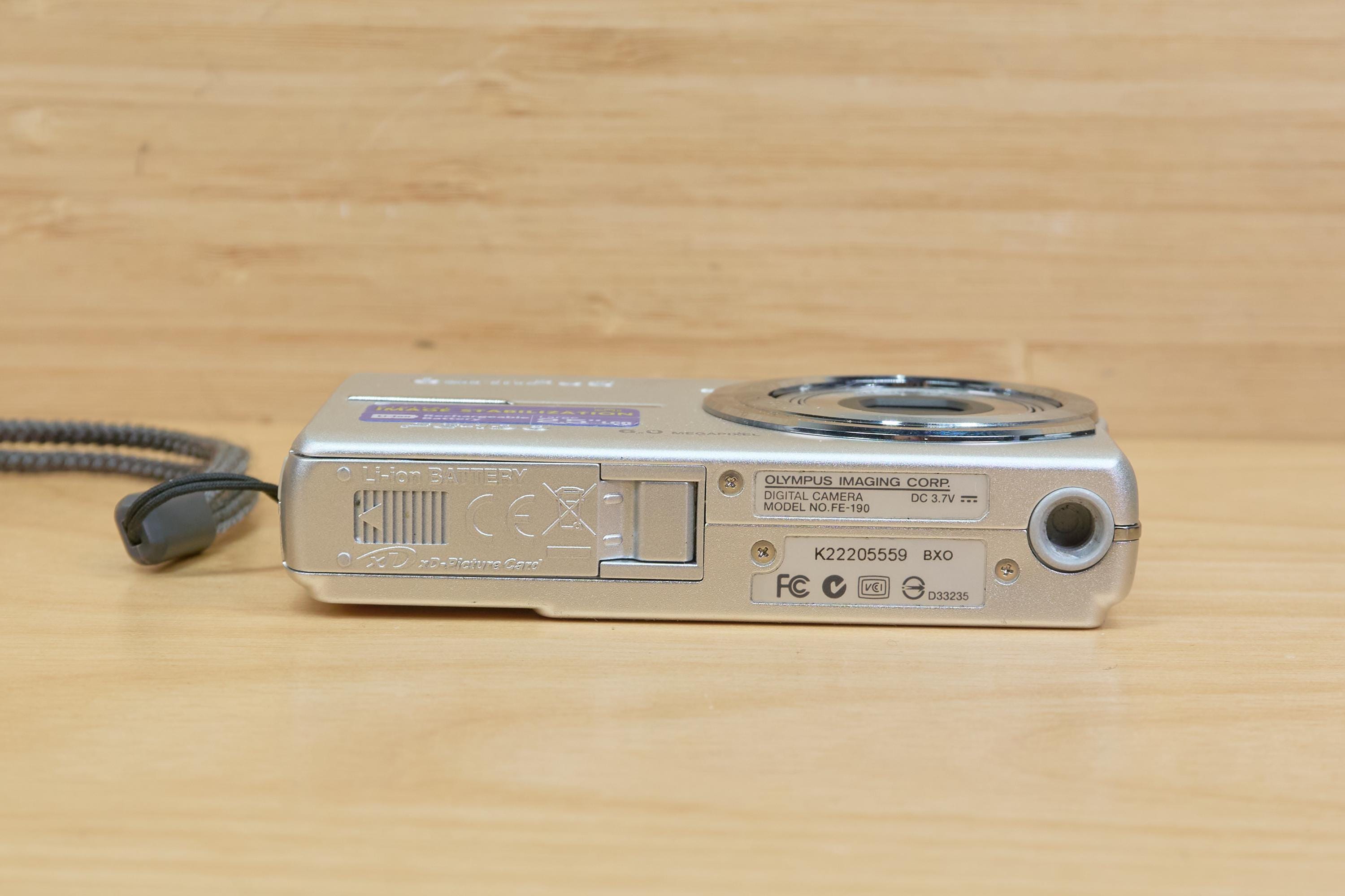 Vintage Olympus FE 190 6MP Digital Camera, 3X Optical Zoom - Etsy