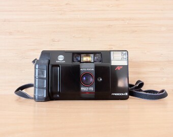 Vintage Minolta Freedom III 35mm Film Camera with Case Tested Working