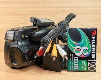 ヴィンテージ ソニー ハンディカム CCD-TR57 NTSC Video8 カメラ