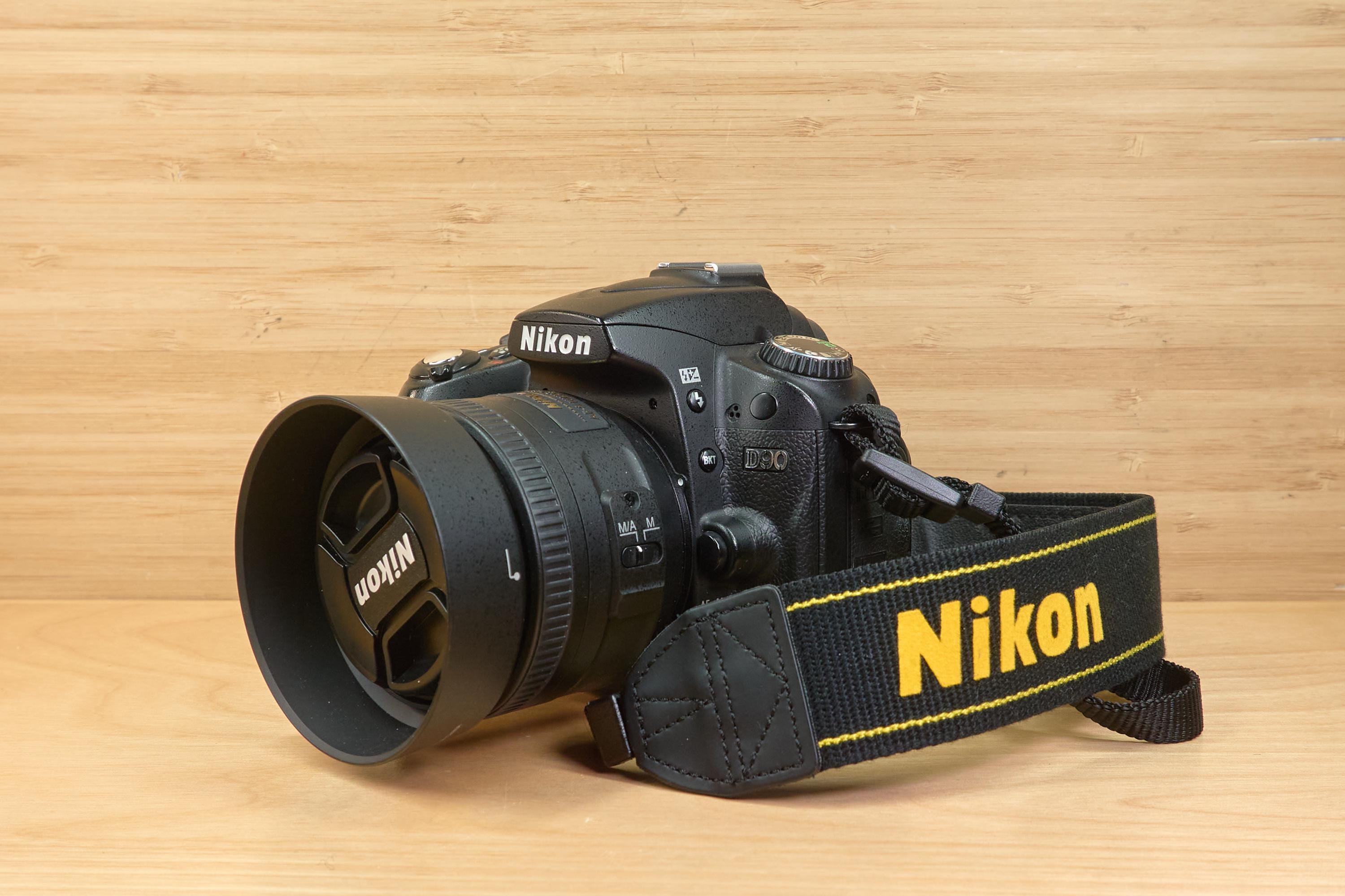 Nikon D90