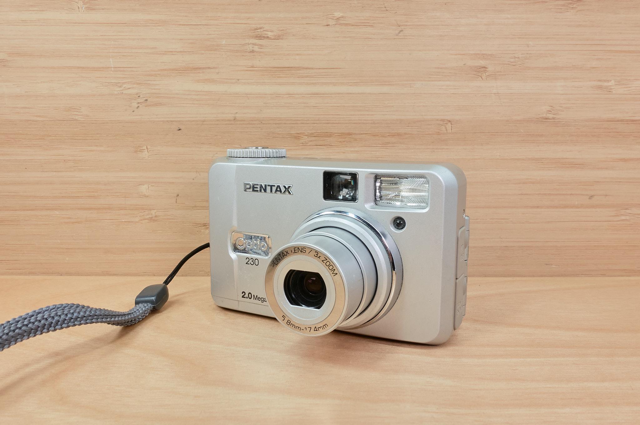 Appareil Photo Ancien Réflex 35Mm : PENTAX MV + 3 OBJECTIFS