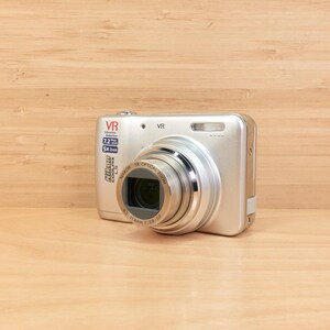 Digital Camera Nikon L5 Nikon Coolpix L5
