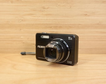 Vintage Fujifilm Finepix J250 Digital Camera Black 10MP 5x Optical