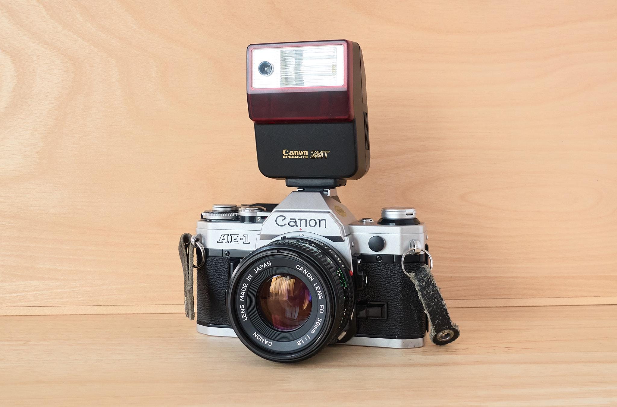 Canon AE-1 本体 レンズ、フラッシュセット Canon AE-1 本体 レンズ、フラッシュセット Canon AE-1 50mm FD f/1.4