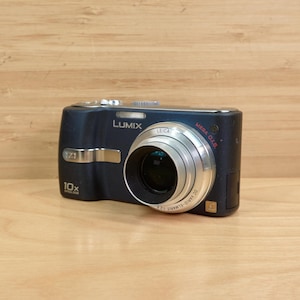 Vintage Panasonic Lumix DMC-TZ1 / 5MP Digital Camera / 10x Optical Zoom / Made in Japan / Tested