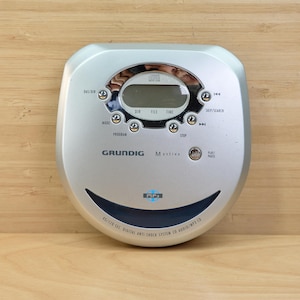 Vintage Grundig Mystixx CPD 9200 SPCD MP3 Portable CD Player / Tested & Working