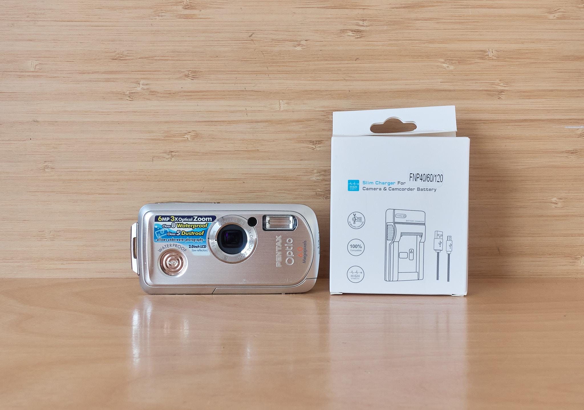 Vintage Pentax Optio Wpi Digital Camera 6MP Waterproof 3x Zoom