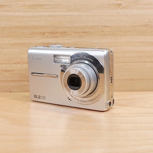 Vintage Kodak EasyShare MD853 8.2MP, 3x Optical Zoom, Digital Camera, Silver