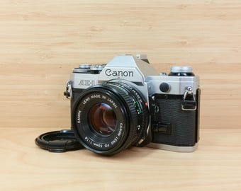 Canon AE-1 35mm一眼レフフィルムカメラ（50mmレンズ付き） – フィルム