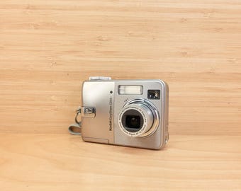 KODAK EasyShare C533 ~ 5.0MP 3倍ズーム ~ デジタルカメラ ~ シルバー