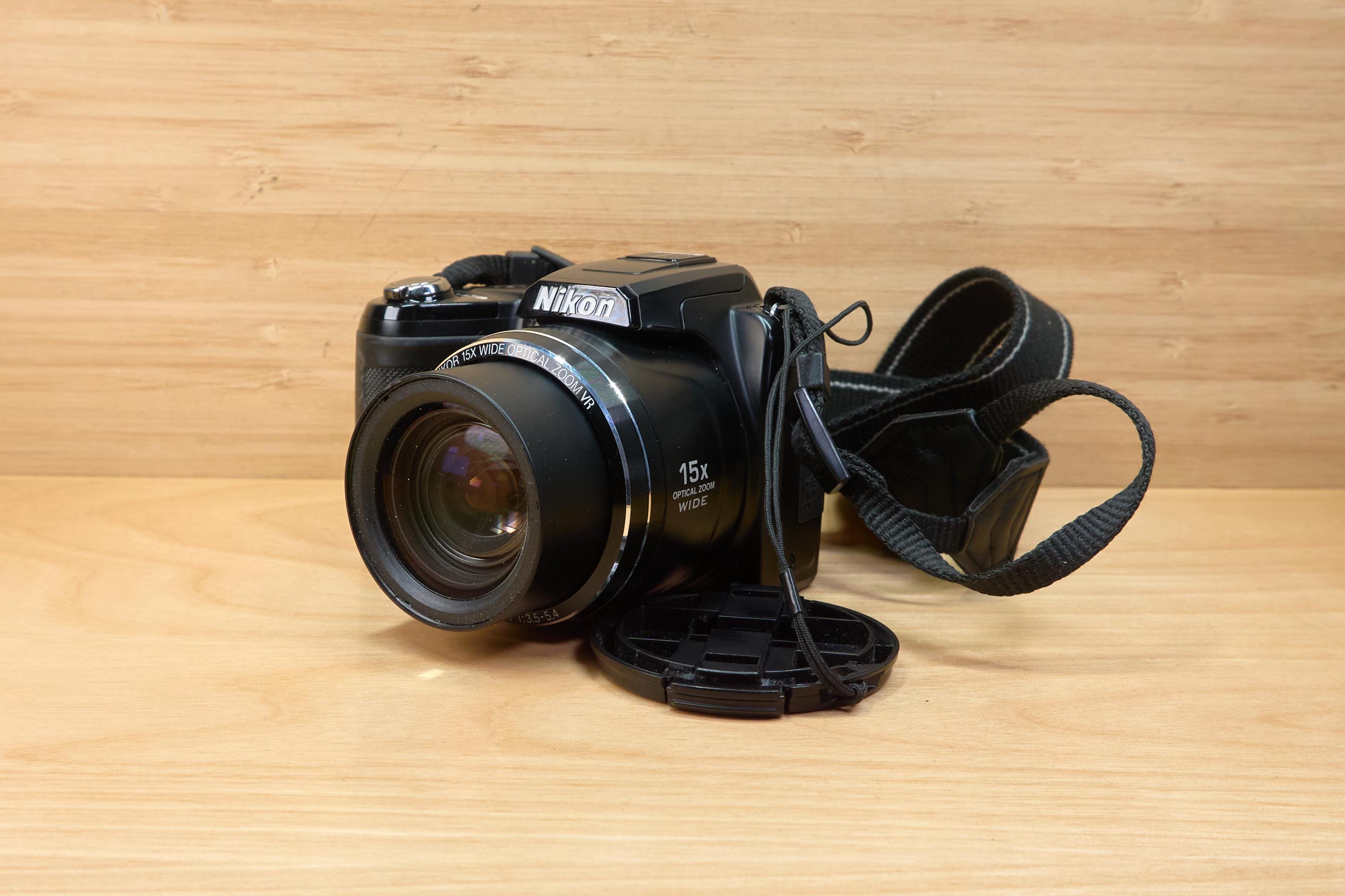 ヴィンテージ Nikon Coolpix L110 12 MP デジタルカメラ 15 倍光学 