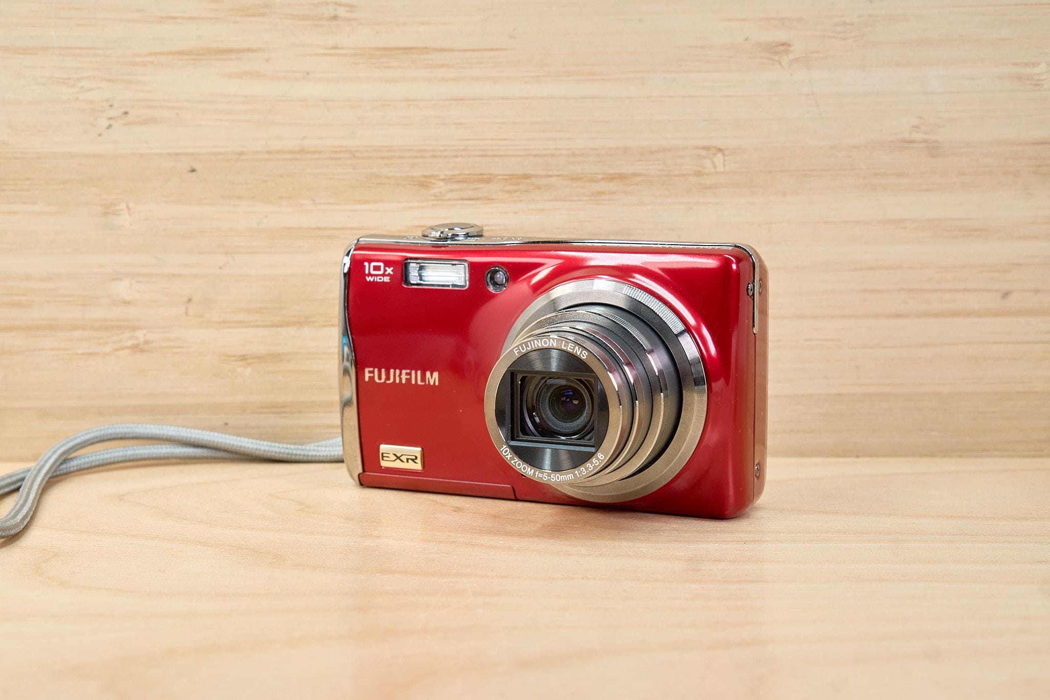 Fujifilm FinePix A Series A400 4.1MP Digital Camera Works Memory Card