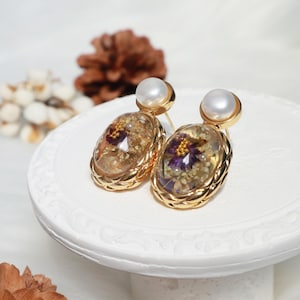 Real Flower Resin Earrings with Pearl Studs, Vintage Romantic Drop Earrings, Floral Victorian Statement Jewelry, Elegant Gift for Her, Eraé