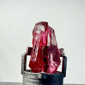 Custom Kyber Crystal - Change the Color of Your Star Wars Lightsaber!