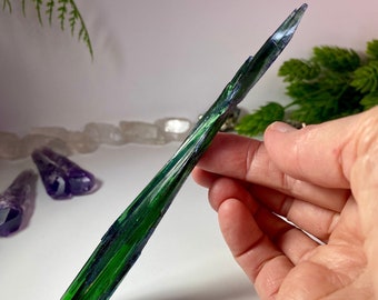 Vivianite Mineral Specimen from Brazil, Natural raw green-blue Vivianite Crystal spear or wand, Translucent Vivianite, 26.2 grams, No 840