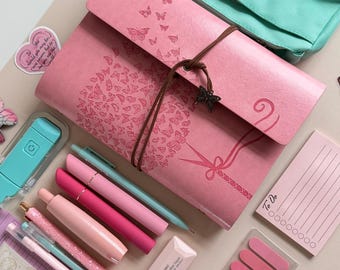 Personalisierte Bookish Bundle Mystery Box Schreibwaren Geschenkbox für Buchliebhaber Gemütliches ästhetisches Bundle Geschenk für Sie Lesezubehör Set