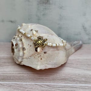 Sea Turtle Beaded Bracelet| Beach Bracelet| Summer Jewelry| Handmade Jewelry| Dainty Cute Bracelet