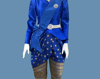 Boromphiman Thai Blouse: Elegant Silk Shirt