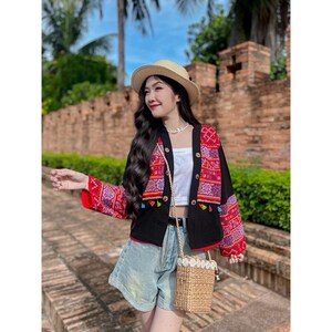 Thai Traditional Outfit Set – Printed Silk Wrap Skirt (Pha Tung) with Chiffon Shawl (Sabai) | Elegant Thai Costume | Free Size