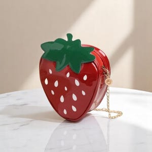 Erdbeerform Umhängetasche Pu-Leder Kette Crossbody Bag Cute Fruit Geldbörsen und Handtaschen für Frauen