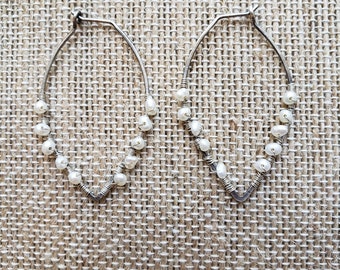 Freshwater Rice Pearl Earrings, Minimalist Natural Pearl Hoops, Bohemian Pearl Loop Earring, Silver Rice Pearl Loops