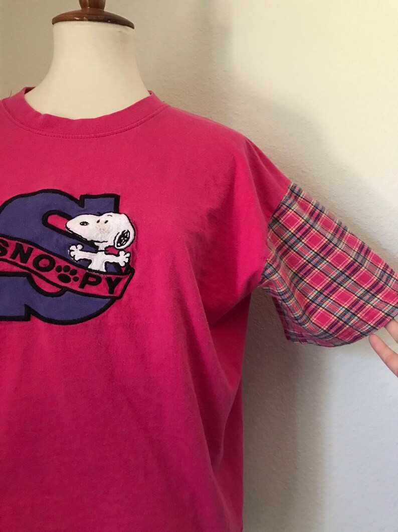 Vintage SNOOPY original pink plaid sleeve t-shirt womens large image 2
